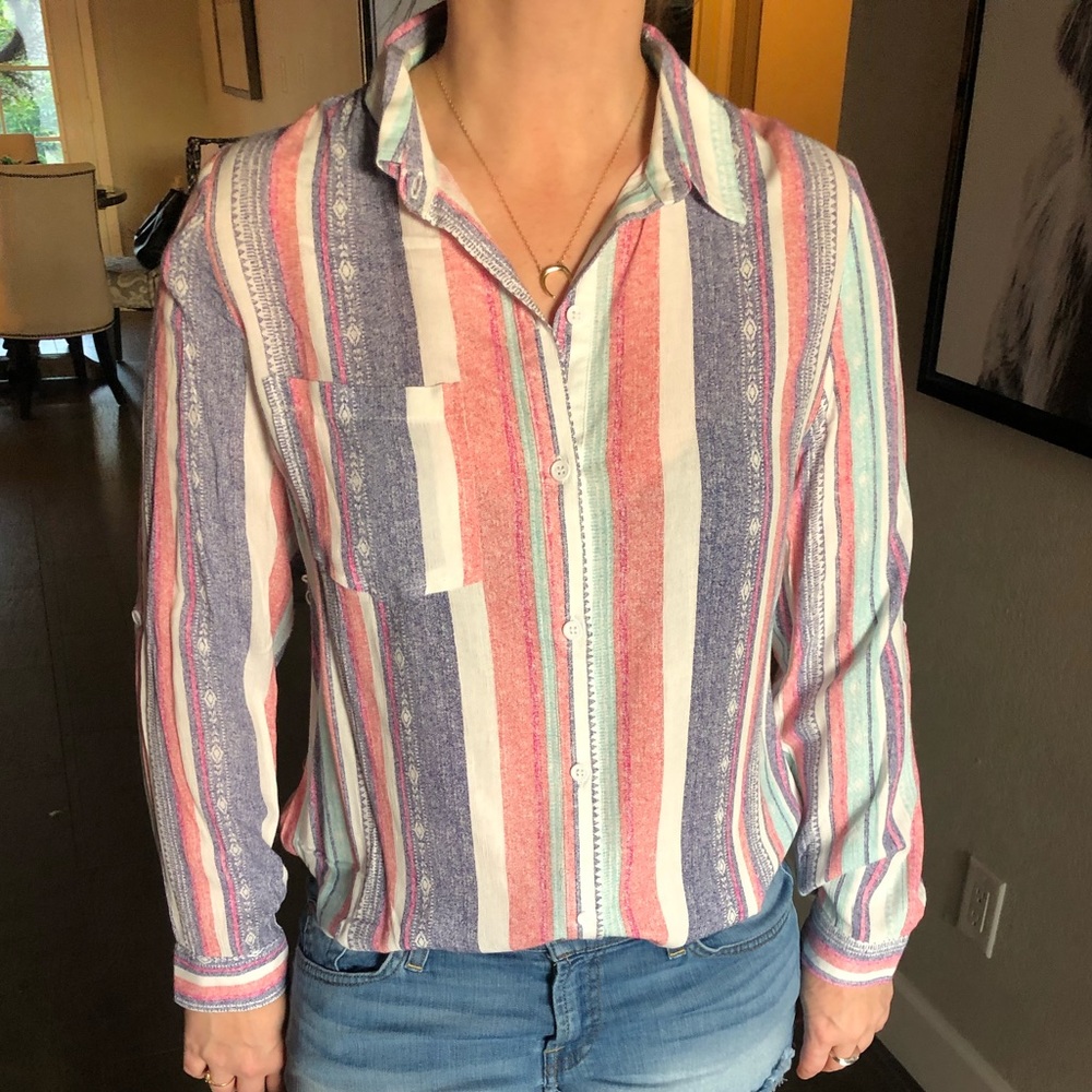En Creme Multicolor button down blouse